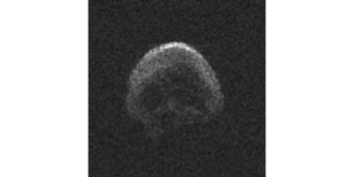 Illustration for article titled La NASA publica imágenes detalladas del "cometa calavera" que pasó cerca de la Tierra